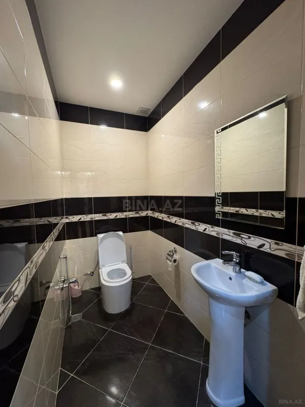 Satılır 3 otaqlı mənzil 104 m²