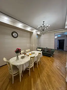 Satılır 3 otaqlı mənzil 104 m²