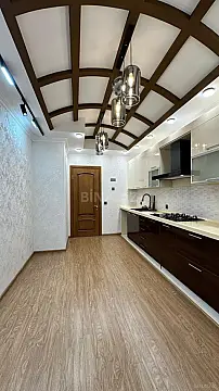 Satılır 3 otaqlı mənzil 136 m²