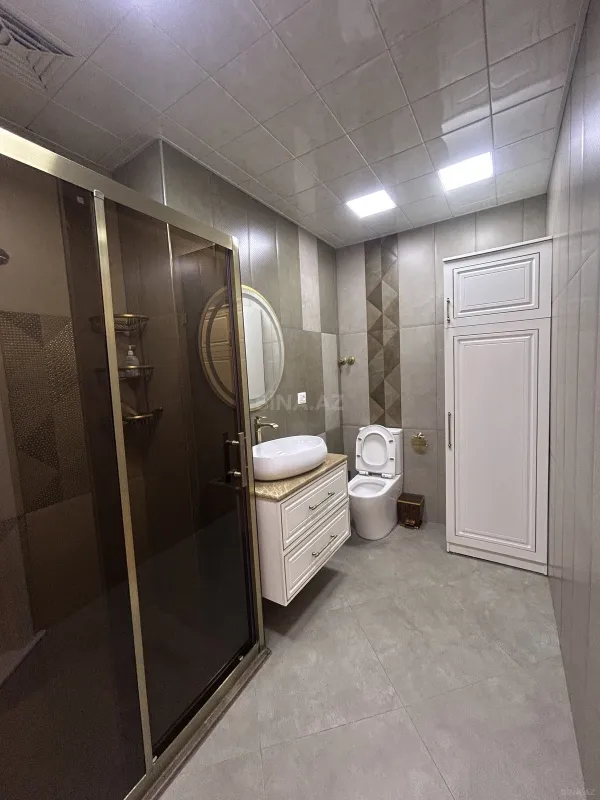 Kirayə verilir 3 otaqlı mənzil 140 m²