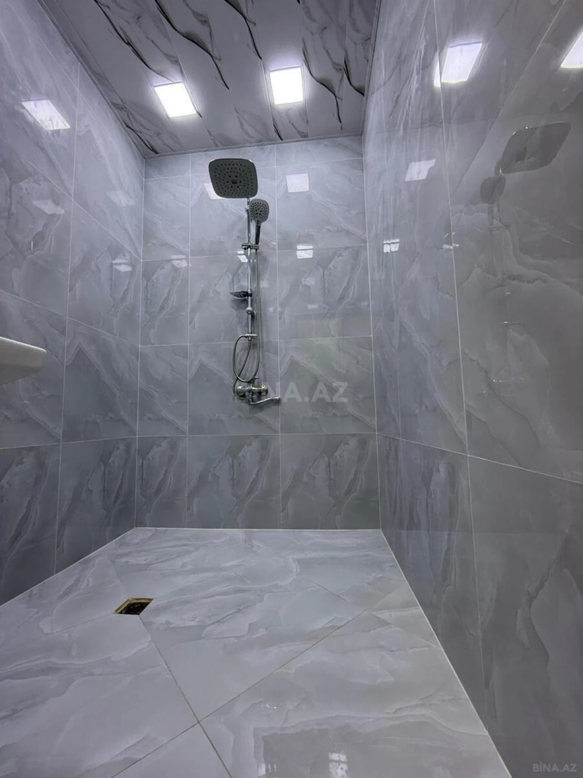 Satılır 3 otaqlı mənzil 80 m²