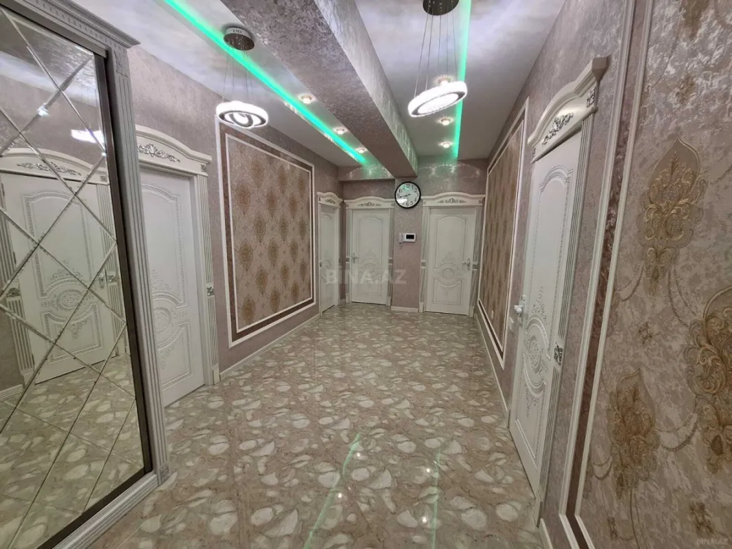 Satılır 3 otaqlı mənzil 120 m²