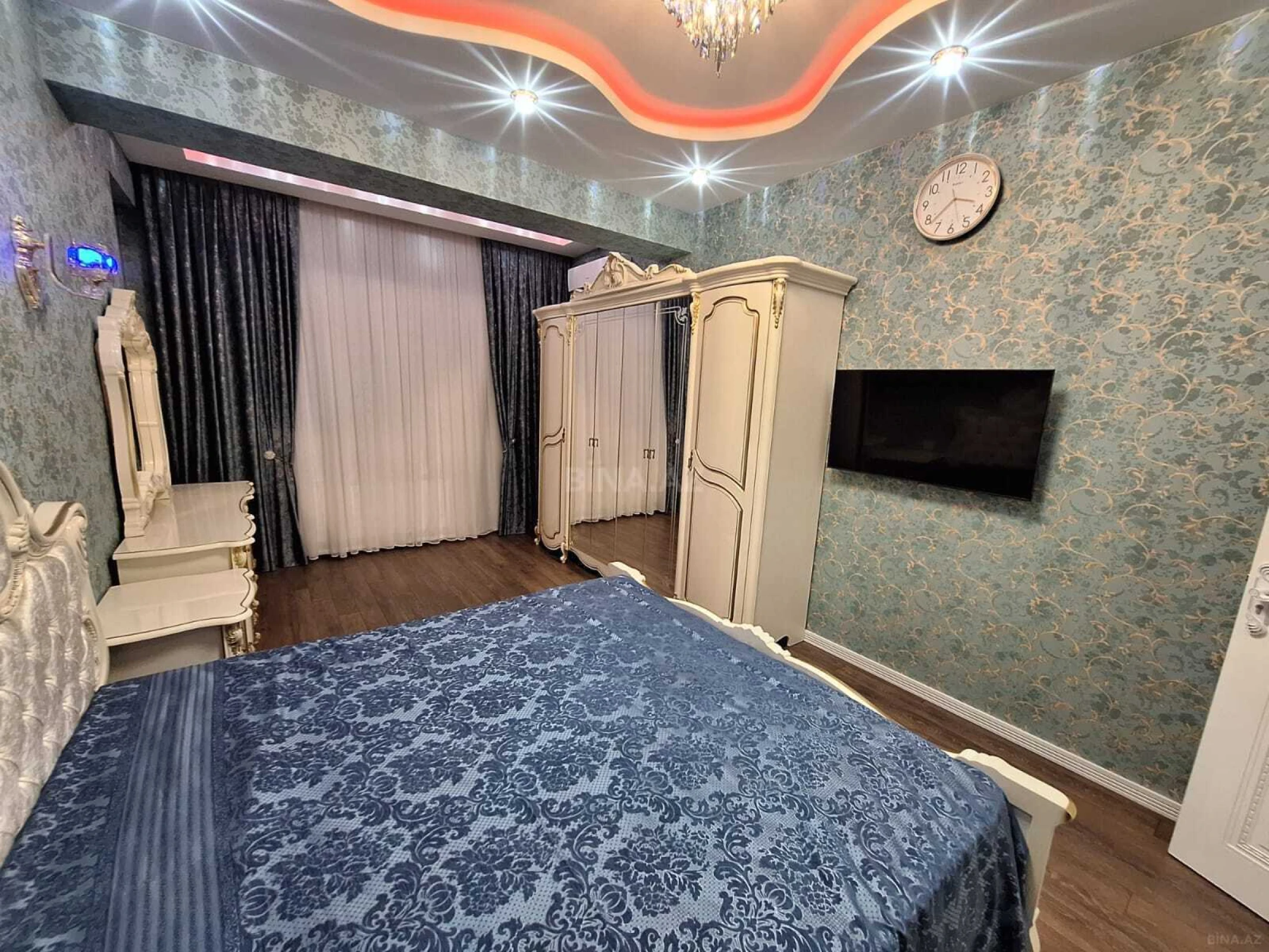 Satılır 3 otaqlı mənzil 120 m²
