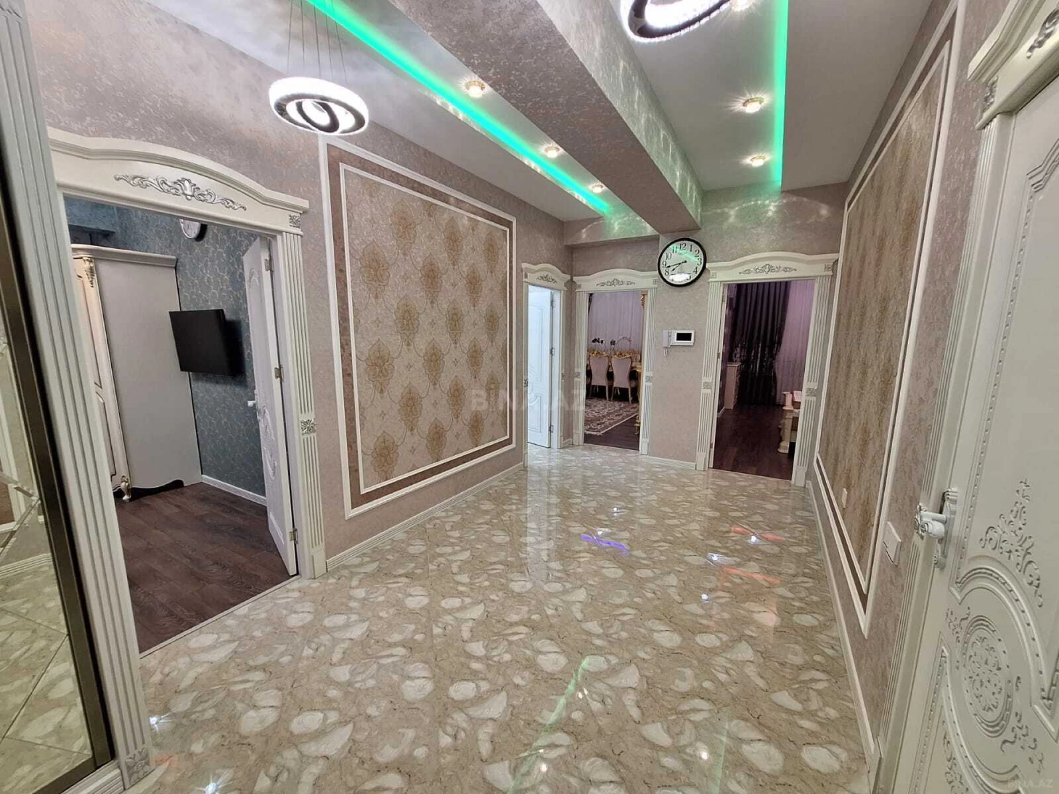 Satılır 3 otaqlı mənzil 120 m²