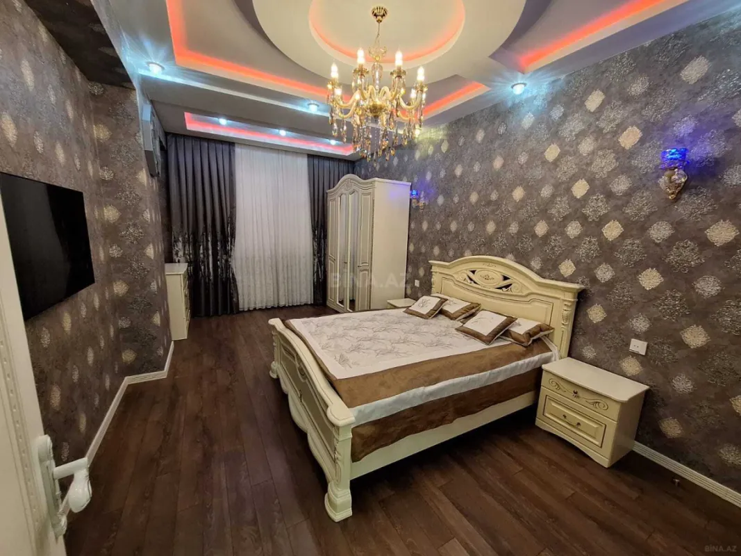 Satılır 3 otaqlı mənzil 120 m²