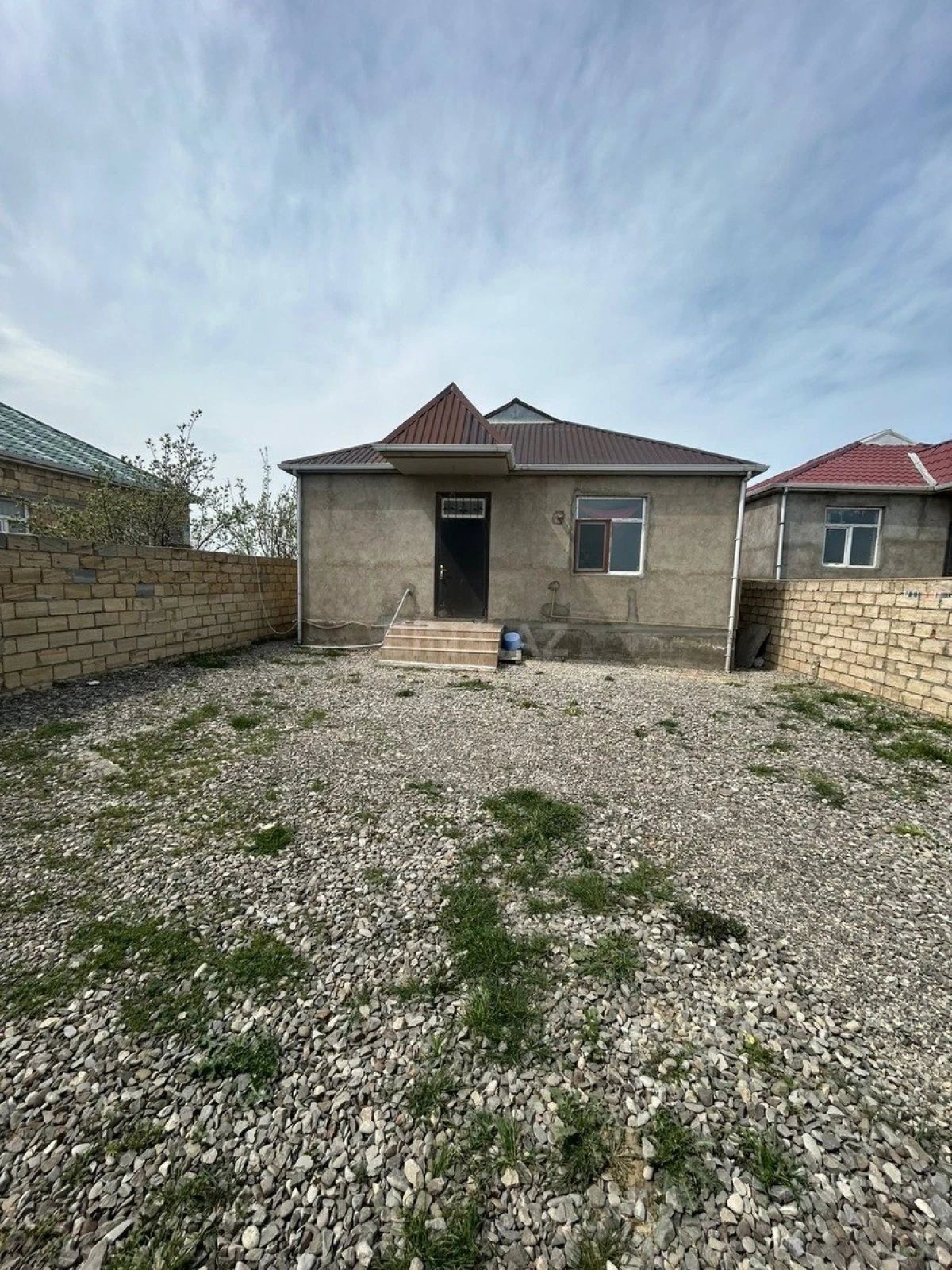 Satılır 3 otaqlı həyət evi 100 m²