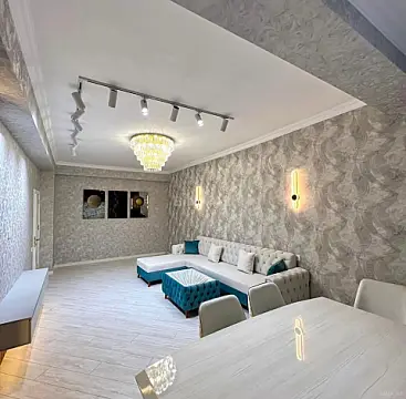 Satılır 2 otaqlı mənzil 98 m²