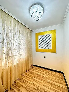 Satılır 2 otaqlı mənzil 49 m²