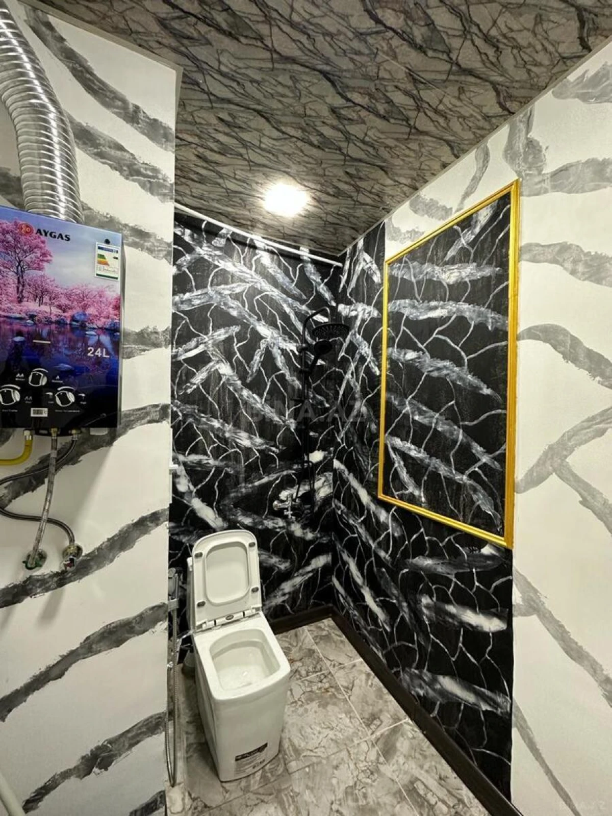 Satılır 2 otaqlı mənzil 49 m²