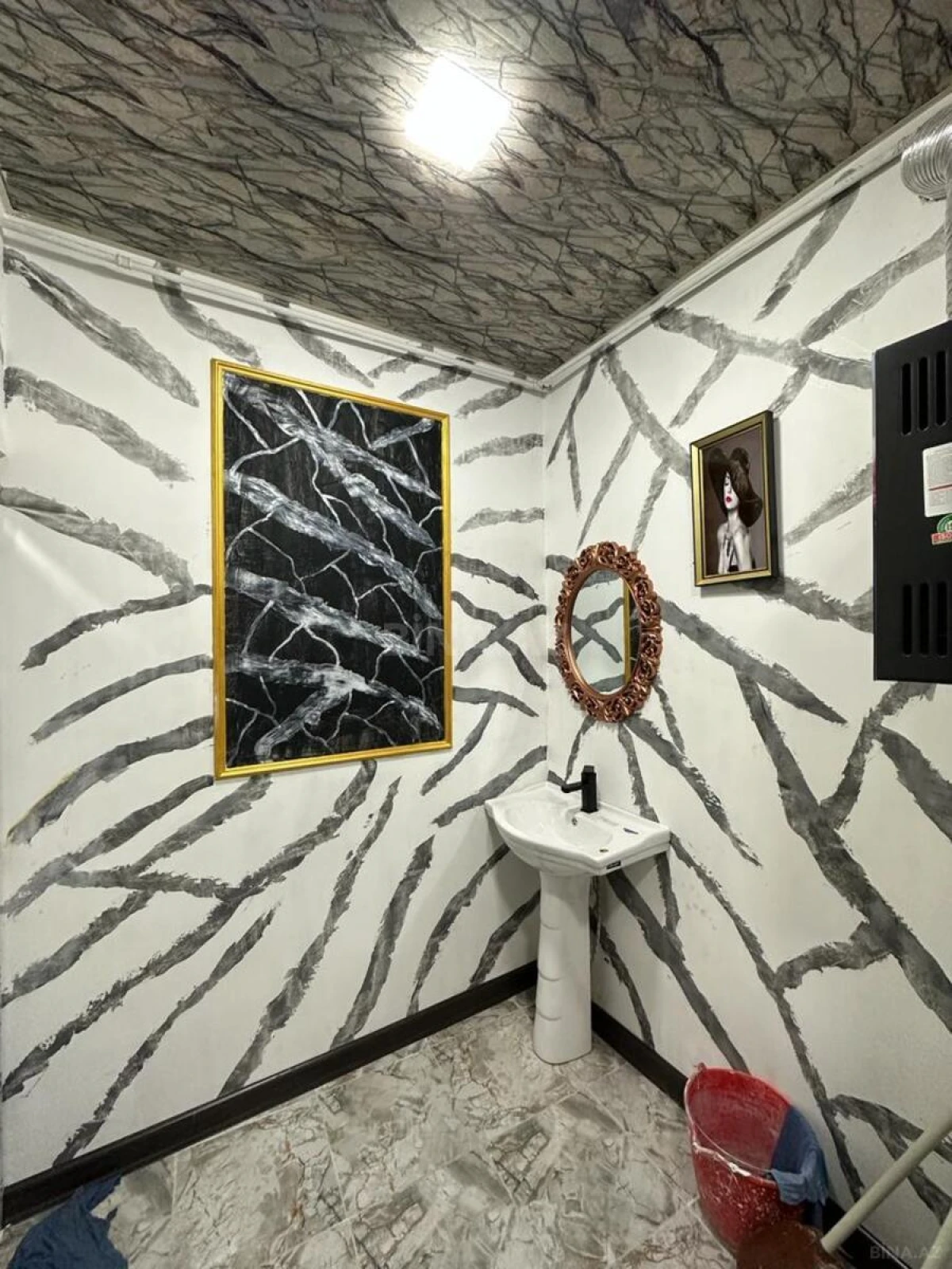 Satılır 2 otaqlı mənzil 49 m²