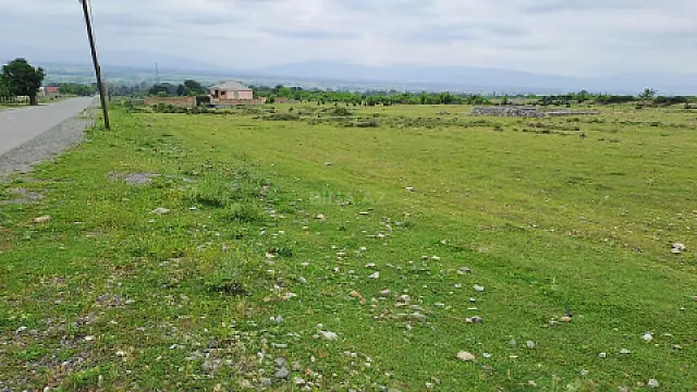 Satılır torpaq sahəsi 12 m²