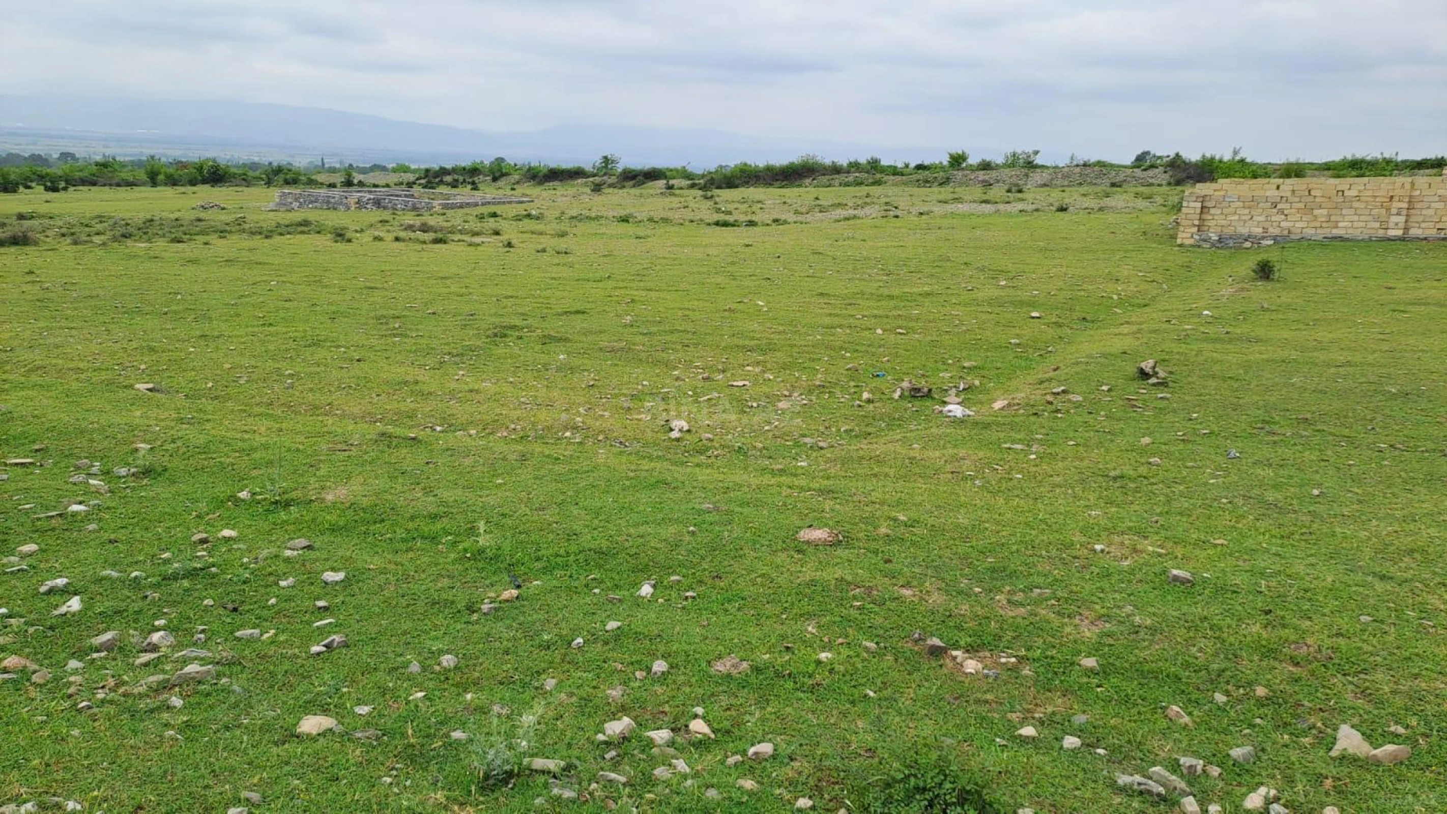 Satılır torpaq sahəsi 12 m²