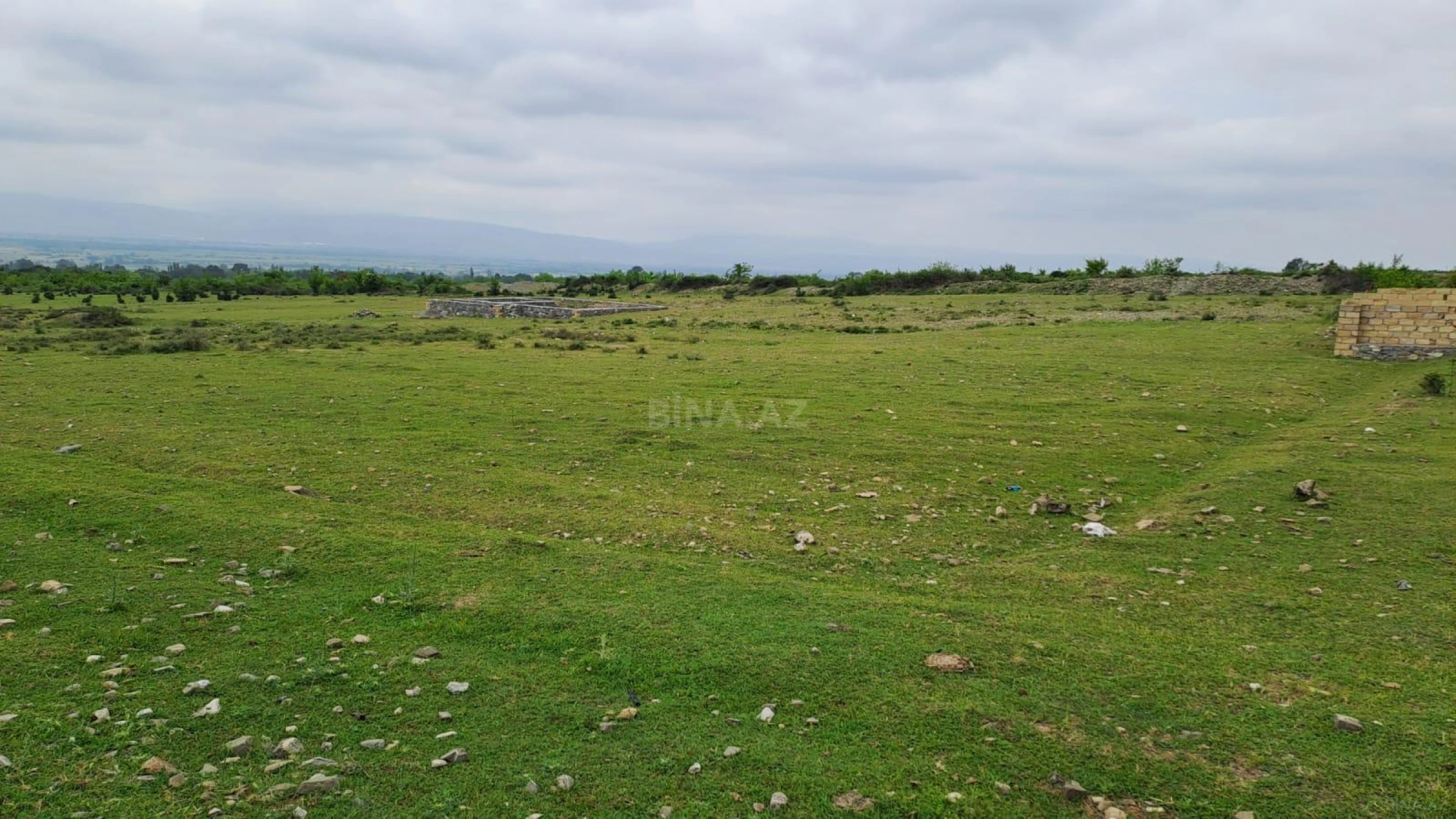 Satılır torpaq sahəsi 12 m²