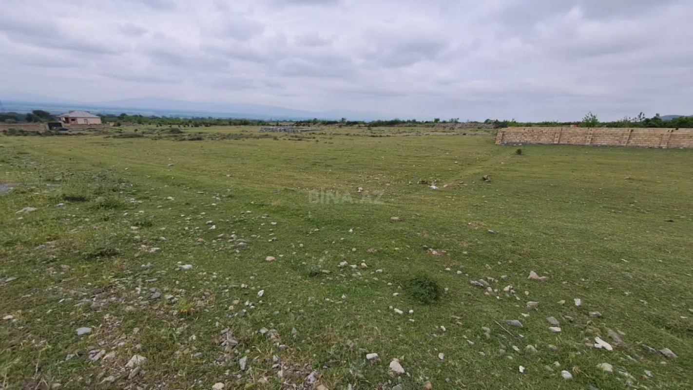 Satılır torpaq sahəsi 12 m²