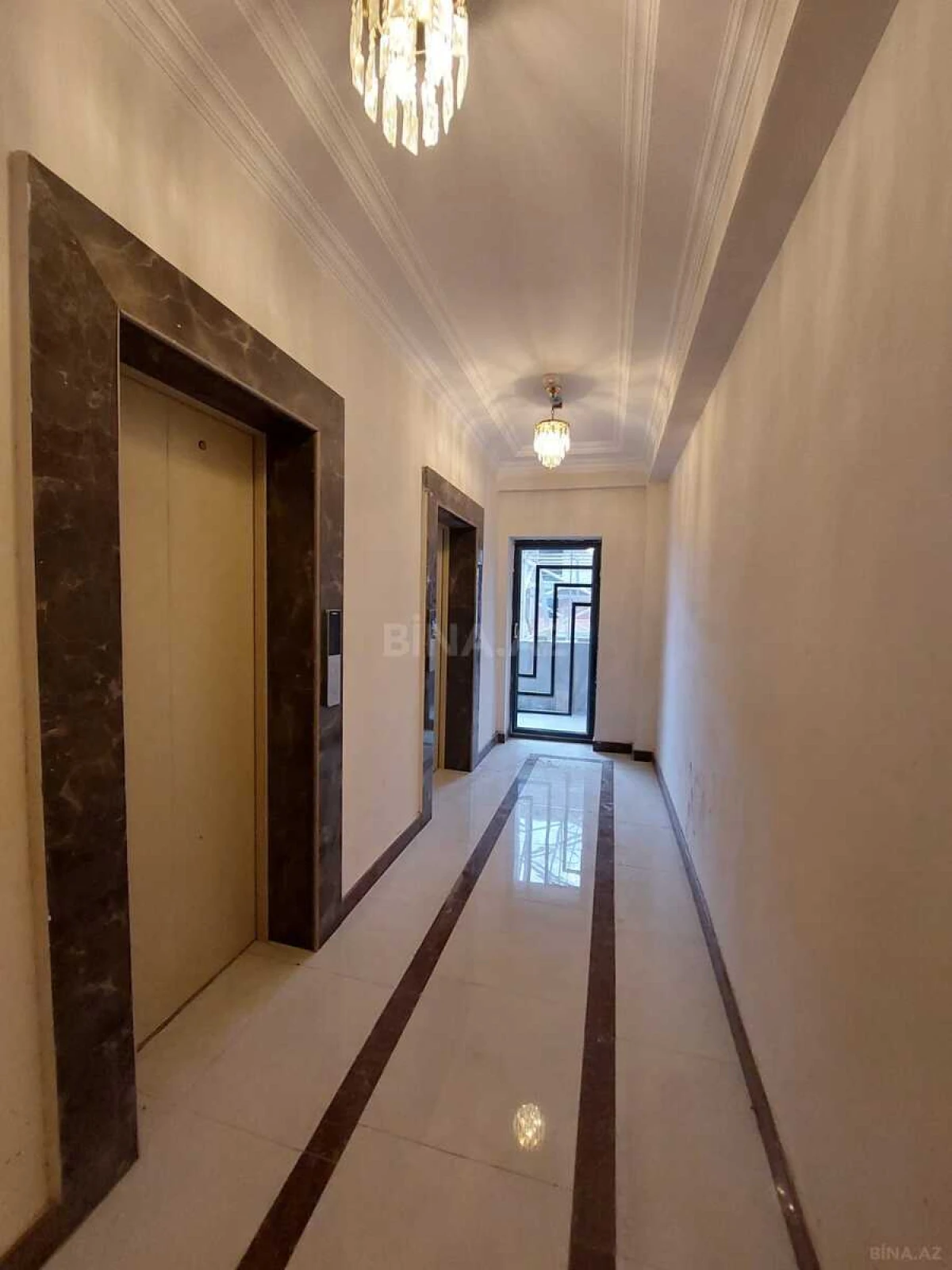 Satılır 3 otaqlı mənzil 95 m²