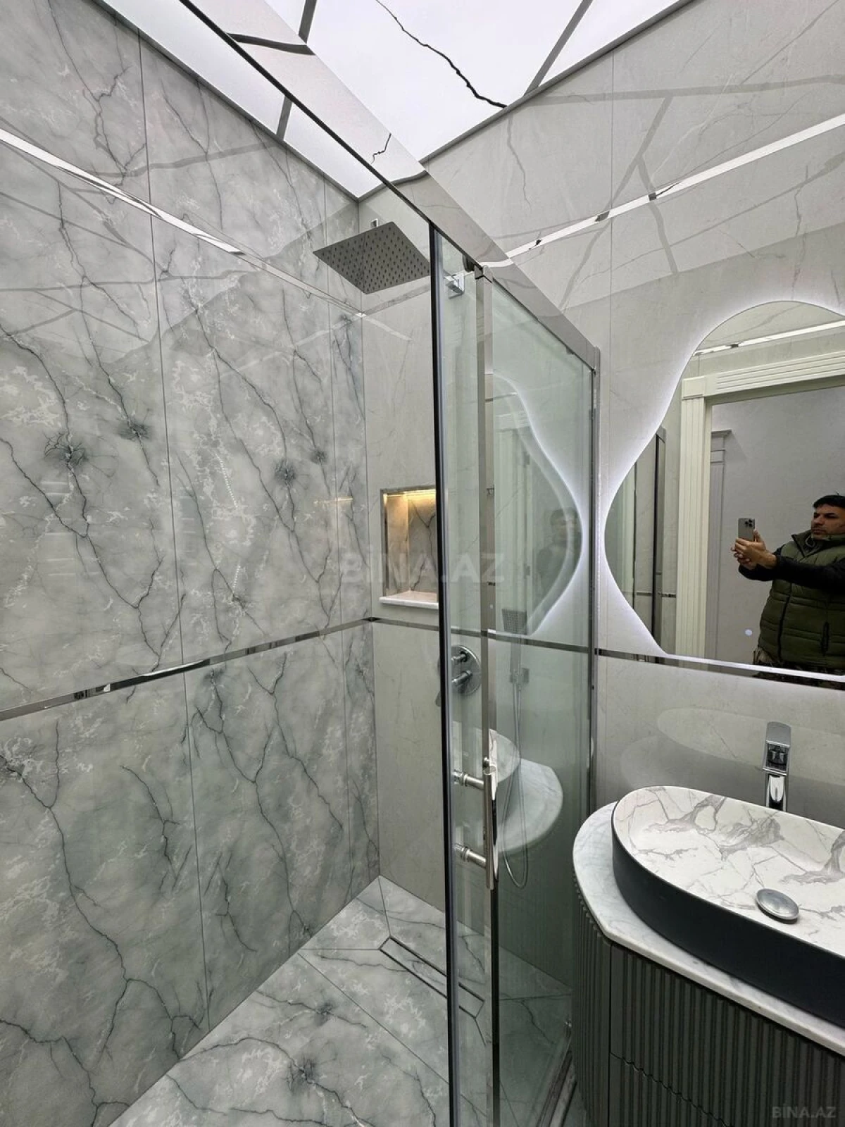 Satılır 3 otaqlı mənzil 95 m²