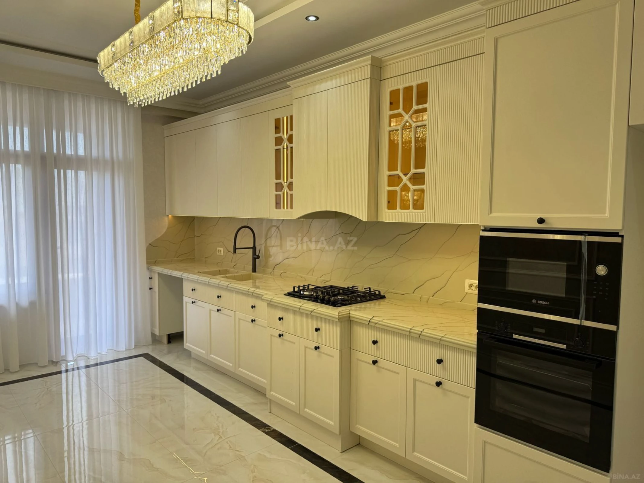 Satılır 3 otaqlı mənzil 95 m²