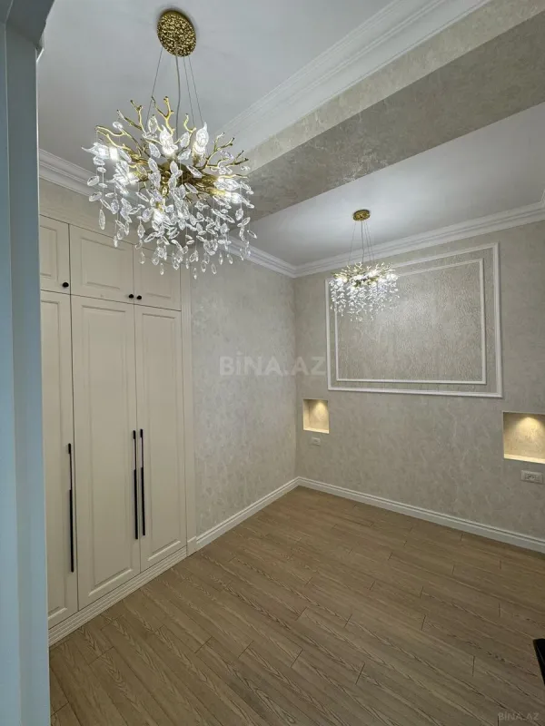 Satılır 3 otaqlı mənzil 95 m²