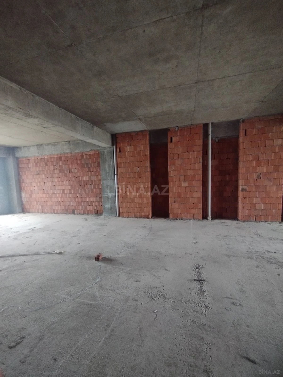 Satılır 3 otaqlı mənzil 155 m²