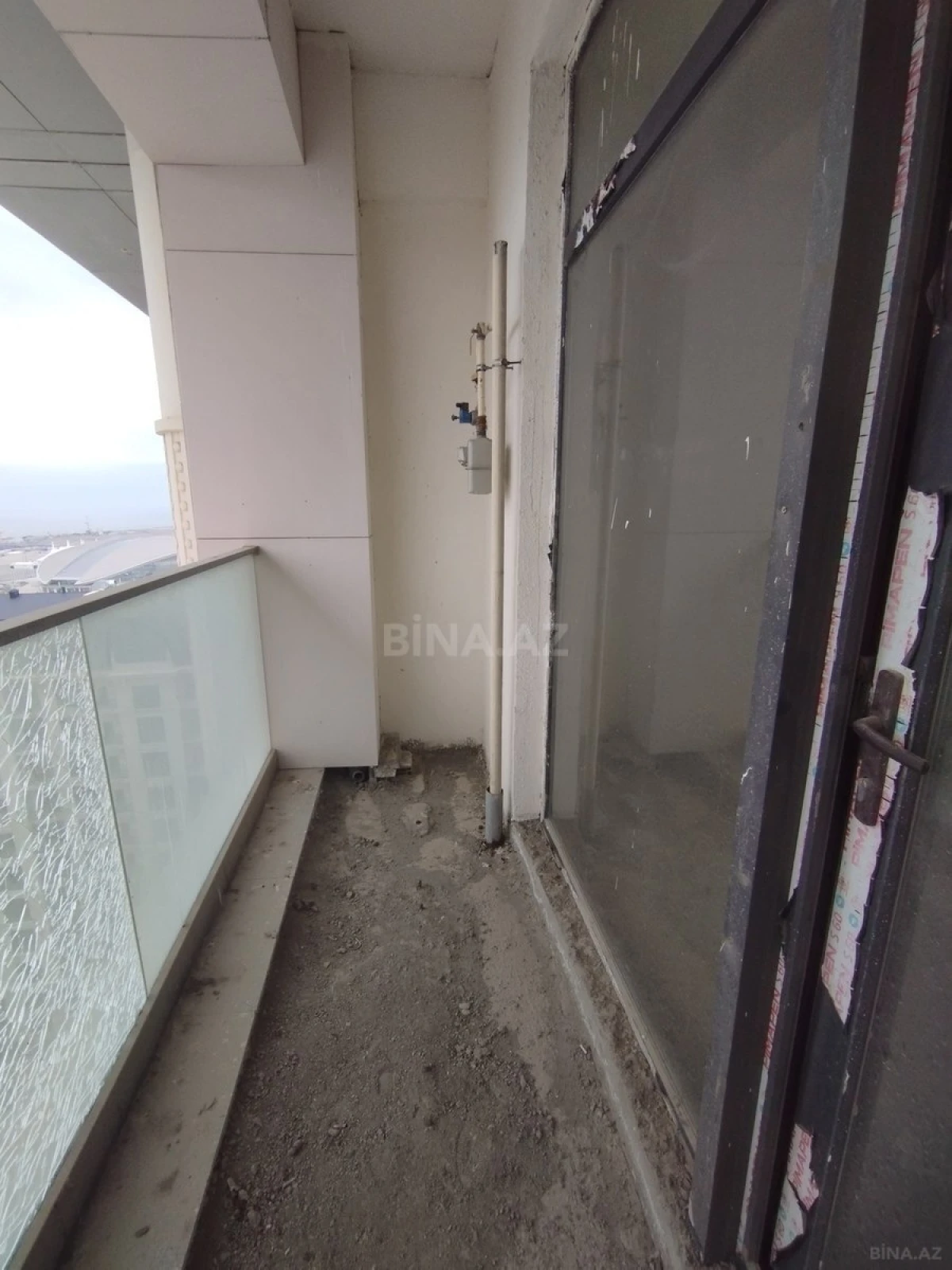 Satılır 3 otaqlı mənzil 155 m²