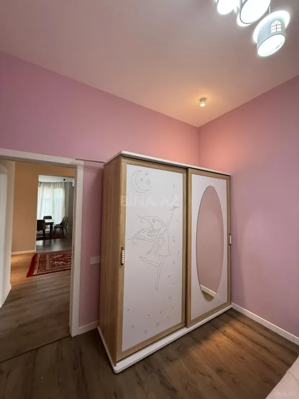 Satılır 4 otaqlı həyət evi 250 m²