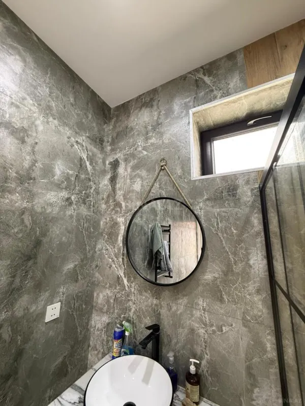 Satılır 4 otaqlı həyət evi 250 m²