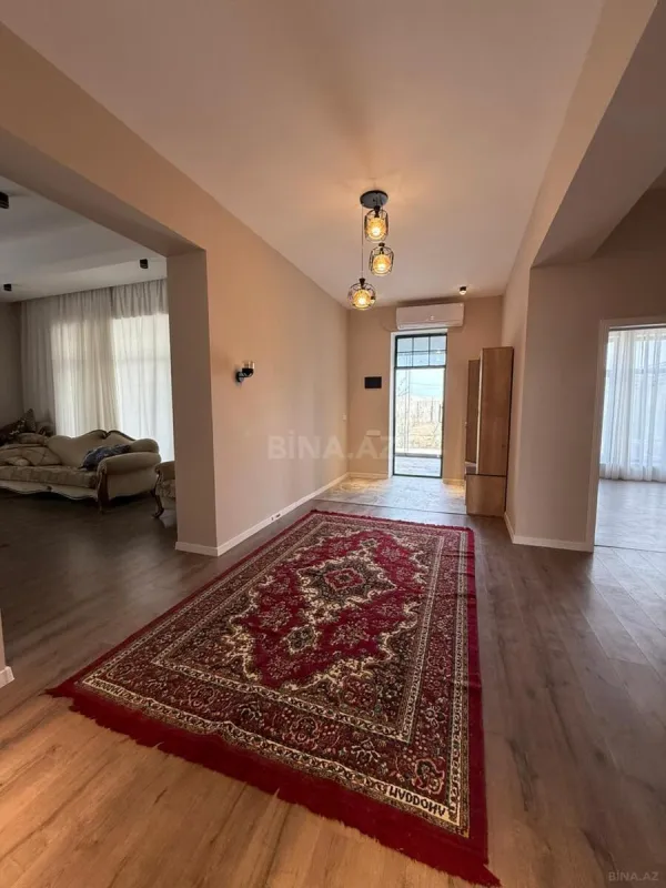 Satılır 4 otaqlı həyət evi 250 m²