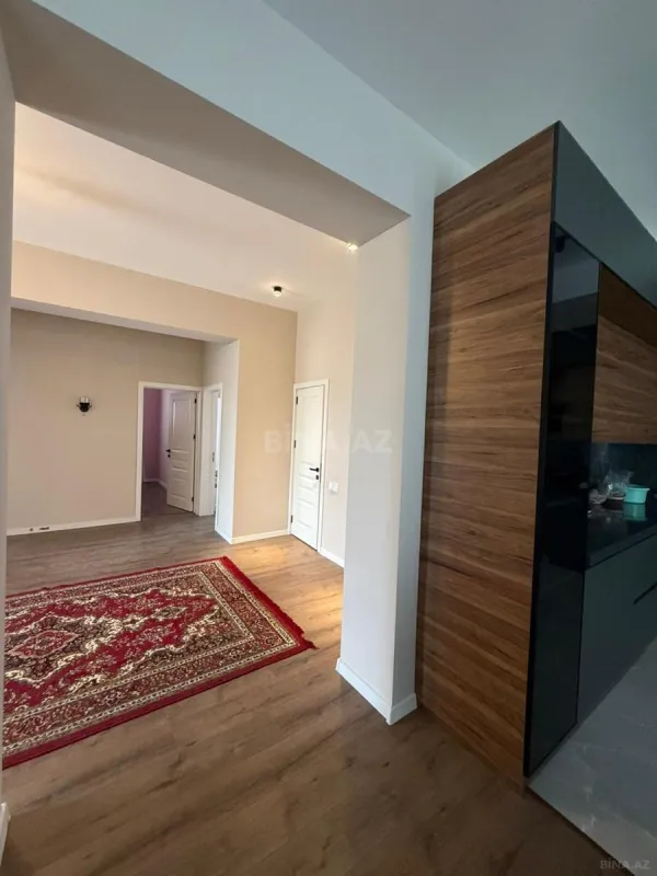 Satılır 4 otaqlı həyət evi 250 m²