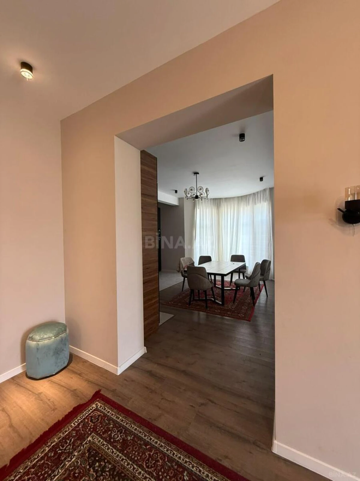 Satılır 4 otaqlı həyət evi 250 m²