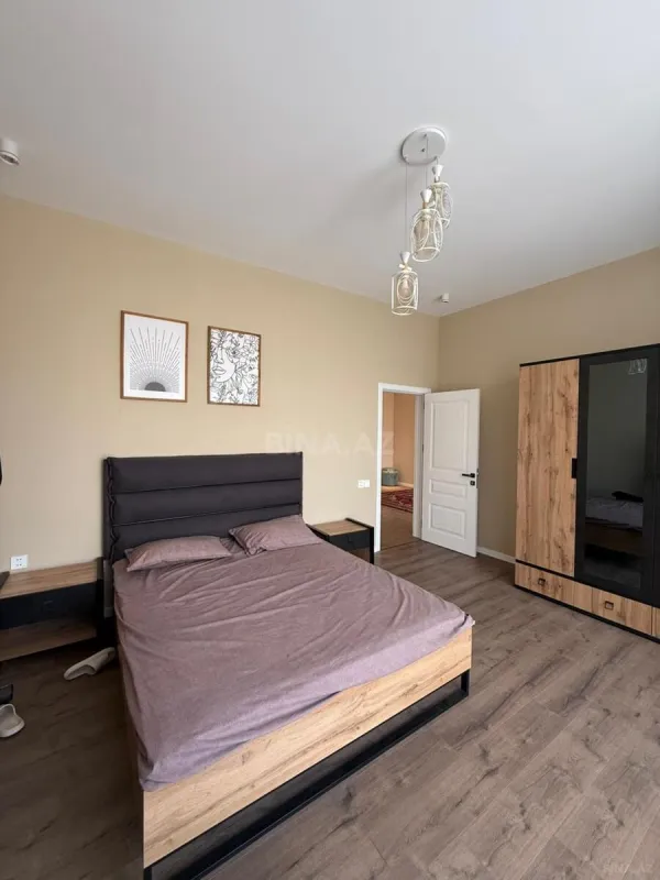 Satılır 4 otaqlı həyət evi 250 m²