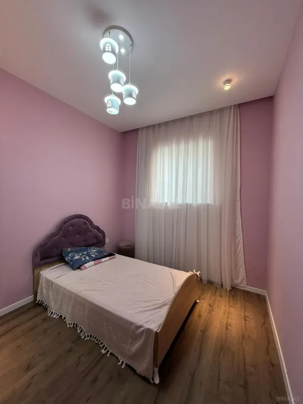 Satılır 4 otaqlı həyət evi 250 m²