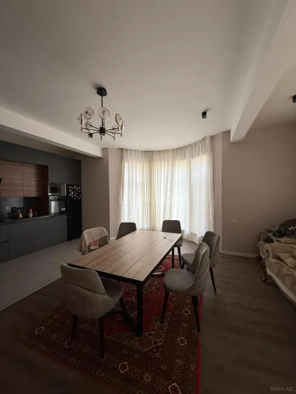 Satılır 4 otaqlı həyət evi 250 m²