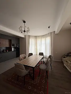 Satılır 4 otaqlı həyət evi 250 m²