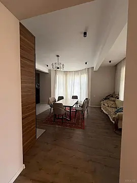 Satılır 4 otaqlı həyət evi 250 m²