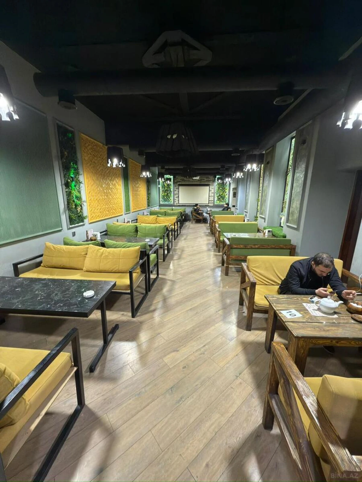 Satılır obyekt 100 m²