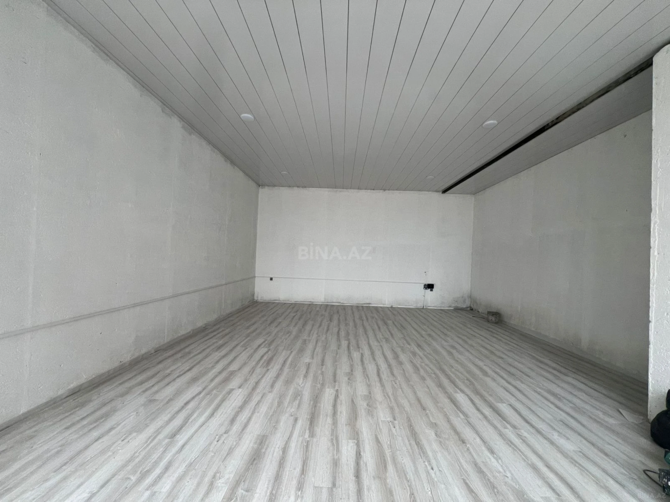 Kirayə verilir obyekt 60 m²