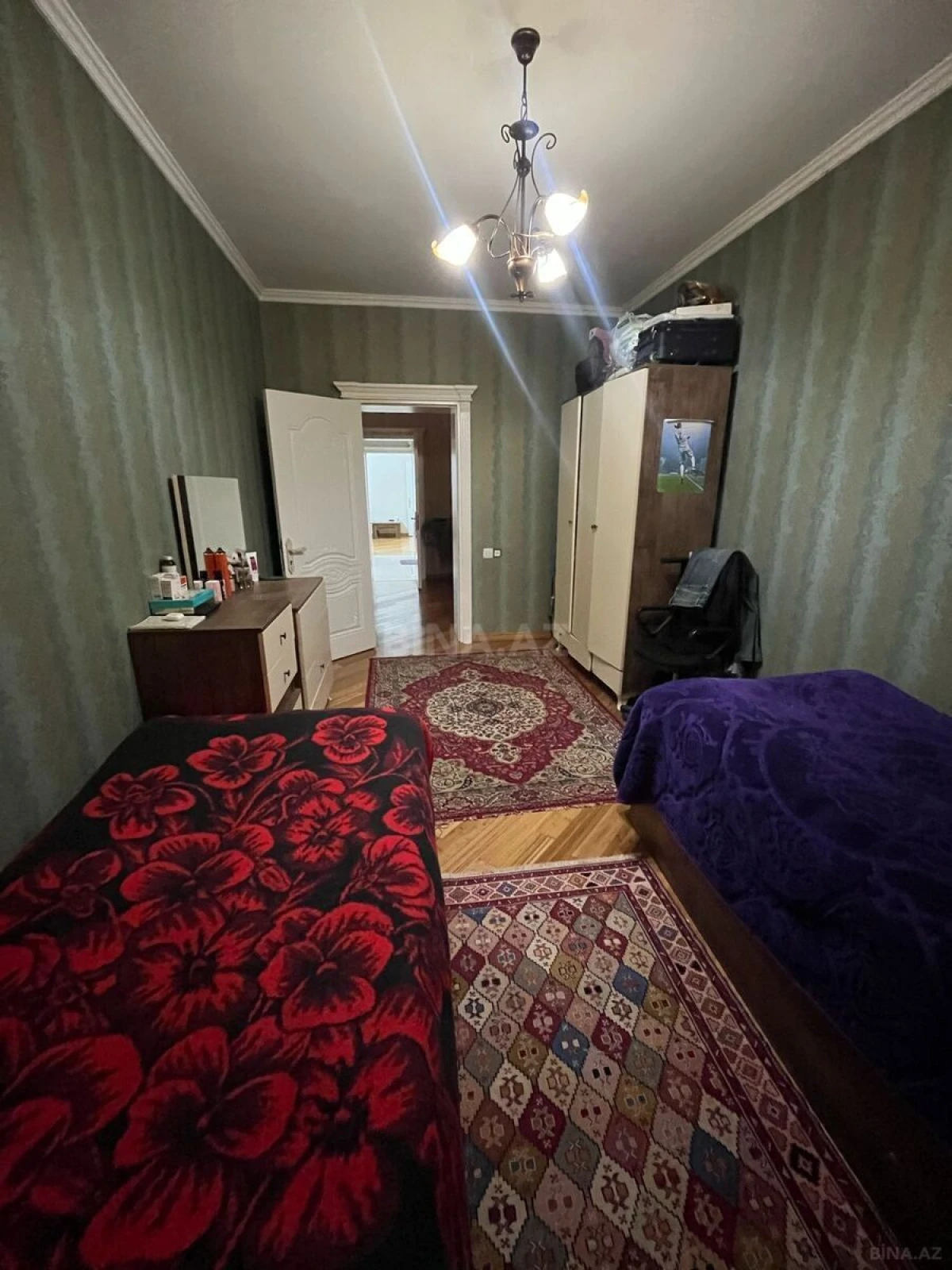 Satılır 4 otaqlı həyət evi 200 m²
