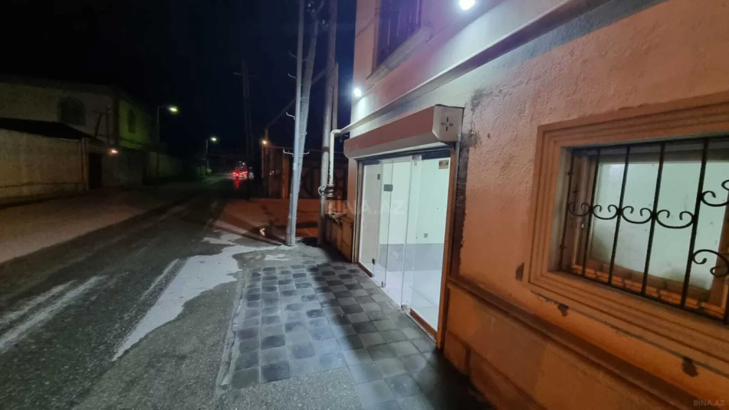 Satılır 4 otaqlı həyət evi 200 m²