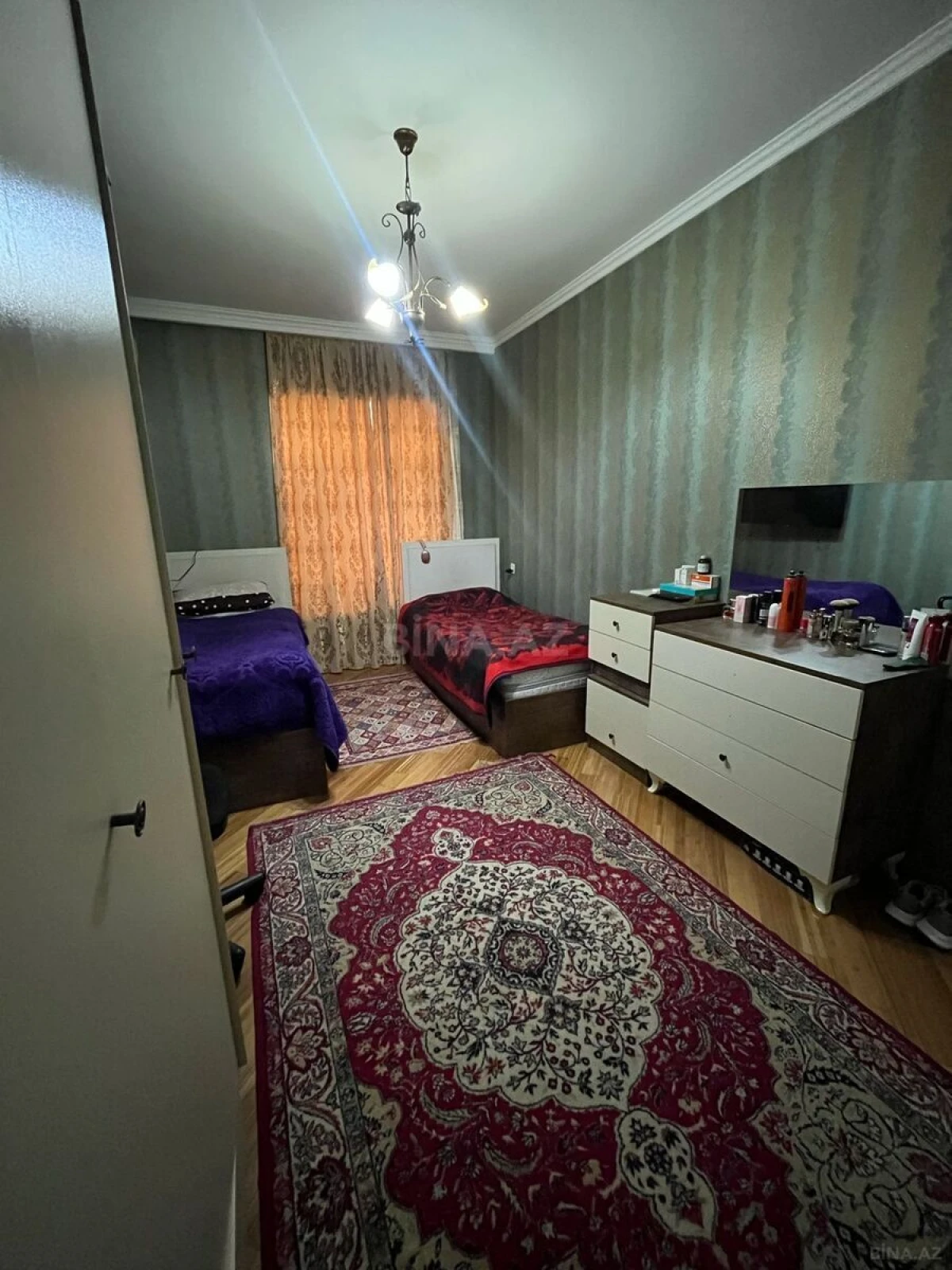 Satılır 4 otaqlı həyət evi 200 m²