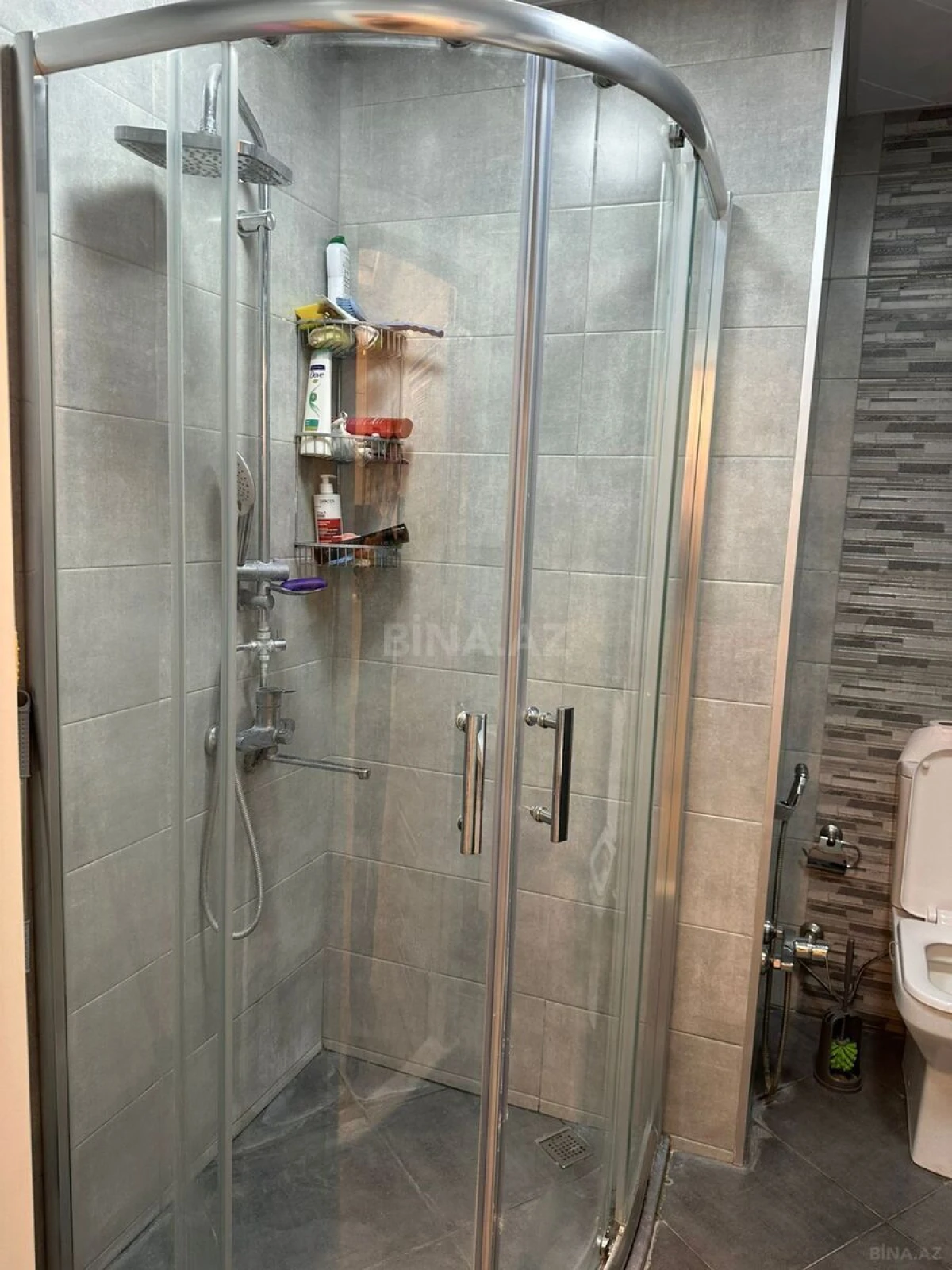 Kirayə verilir 2 otaqlı mənzil 67 m²