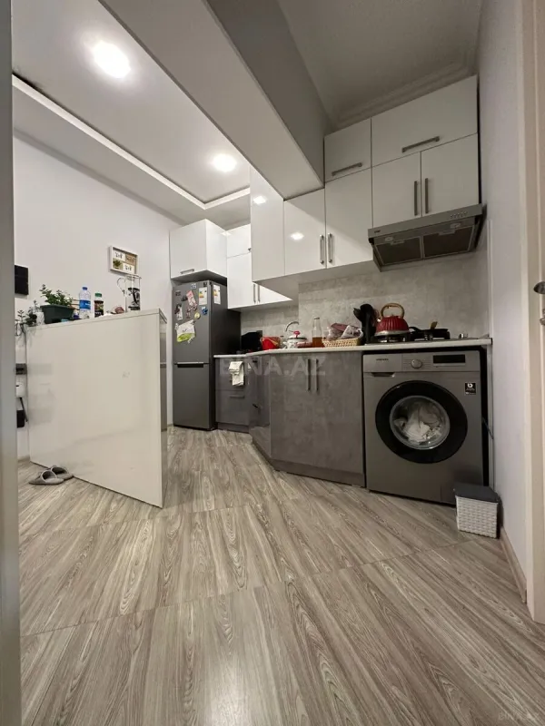 Kirayə verilir 2 otaqlı mənzil 67 m²