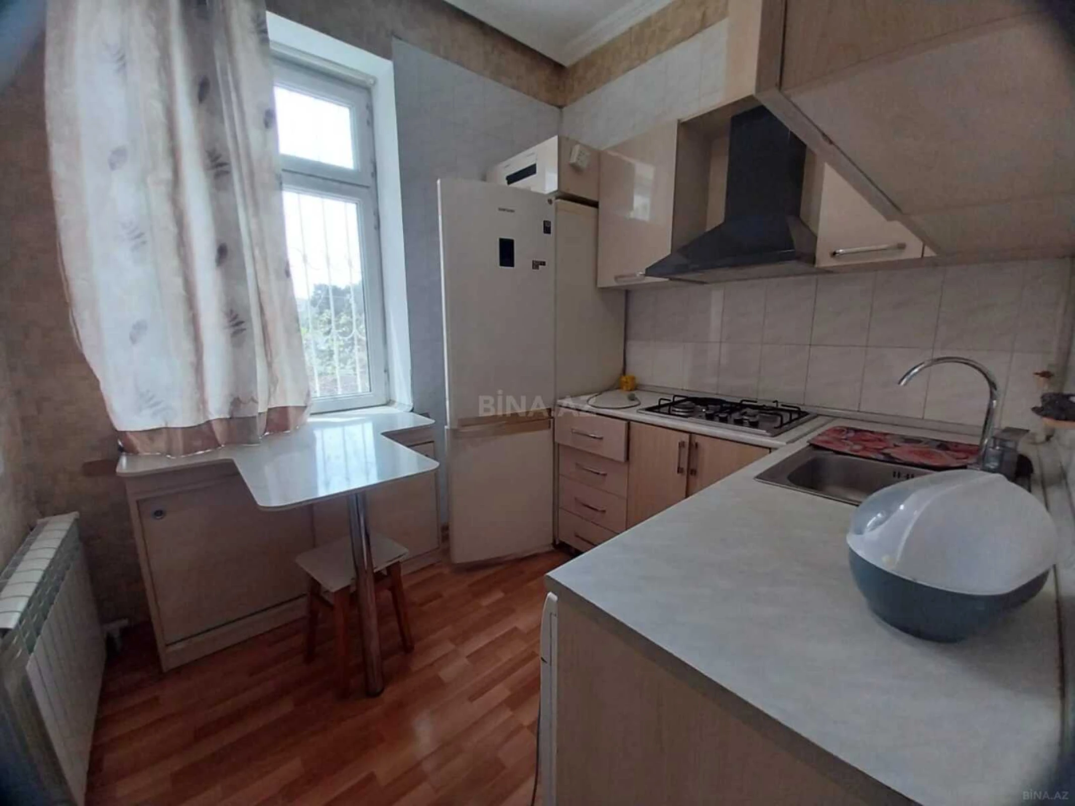 Kirayə verilir 2 otaqlı mənzil 60 m²