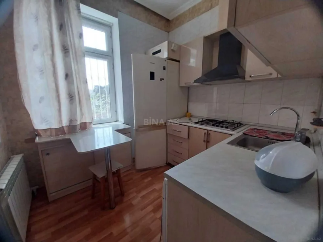 Kirayə verilir 2 otaqlı mənzil 60 m²