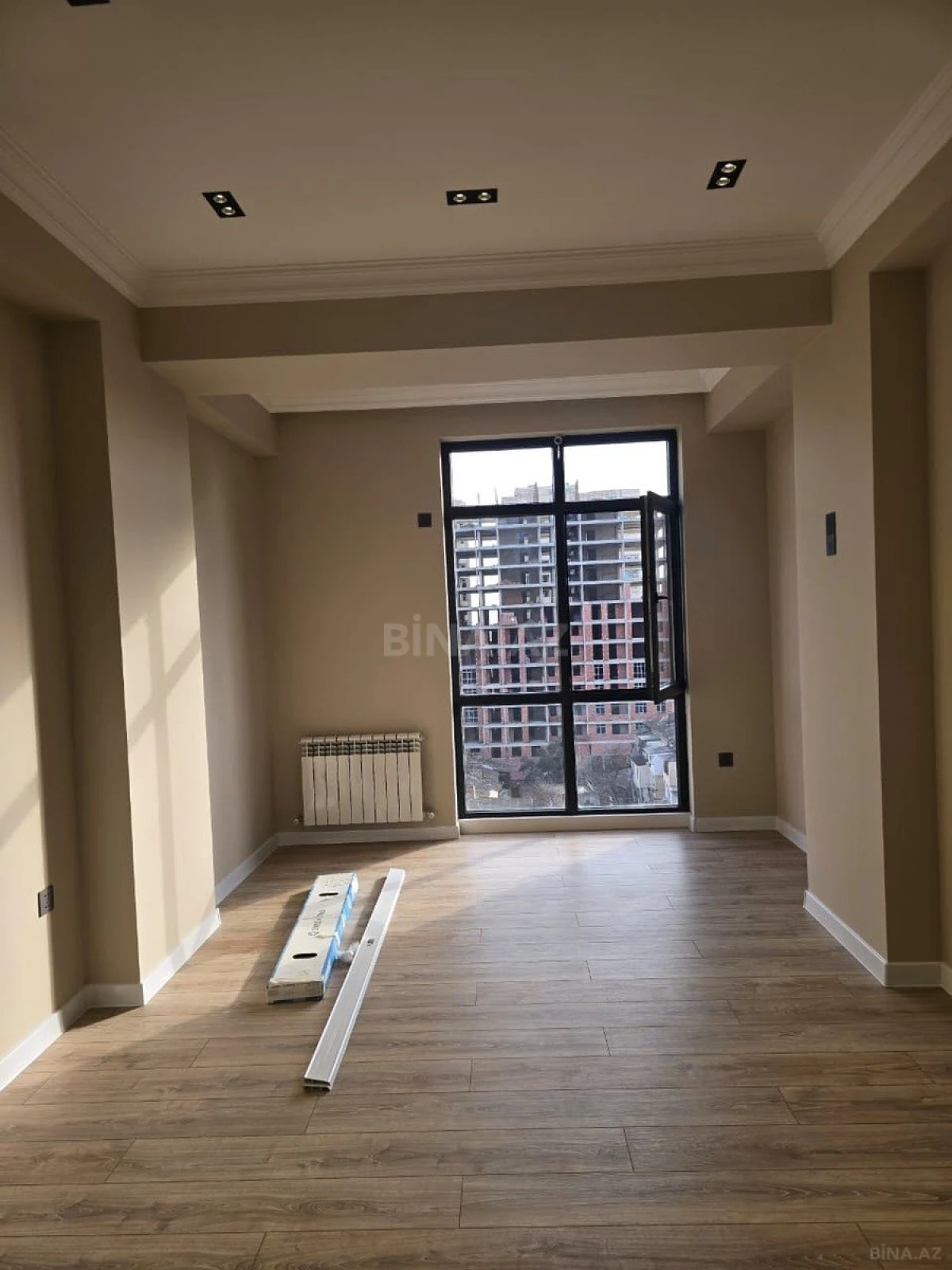 Kirayə verilir 2 otaqlı mənzil 90 m²