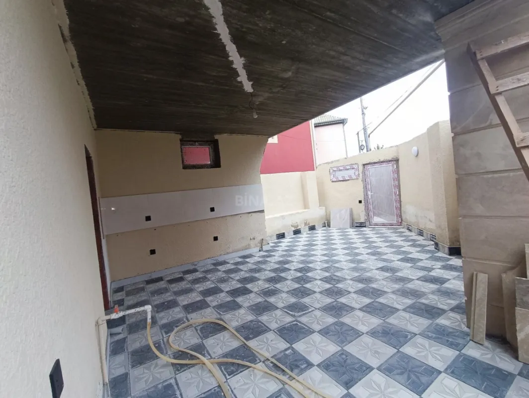Satılır 5 otaqlı həyət evi 150 m²