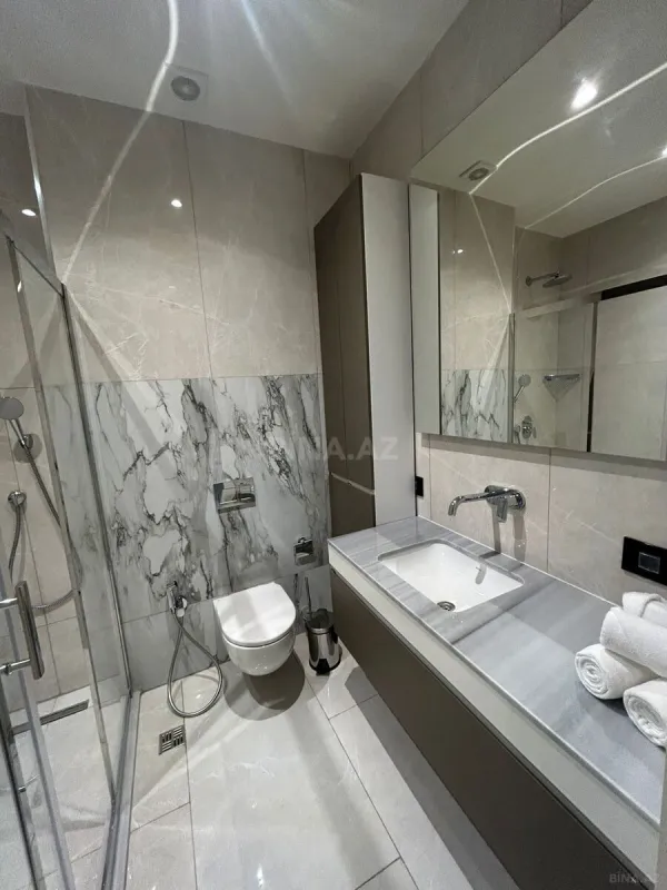 Kirayə verilir 2 otaqlı mənzil 95 m²