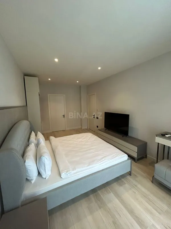 Kirayə verilir 2 otaqlı mənzil 95 m²