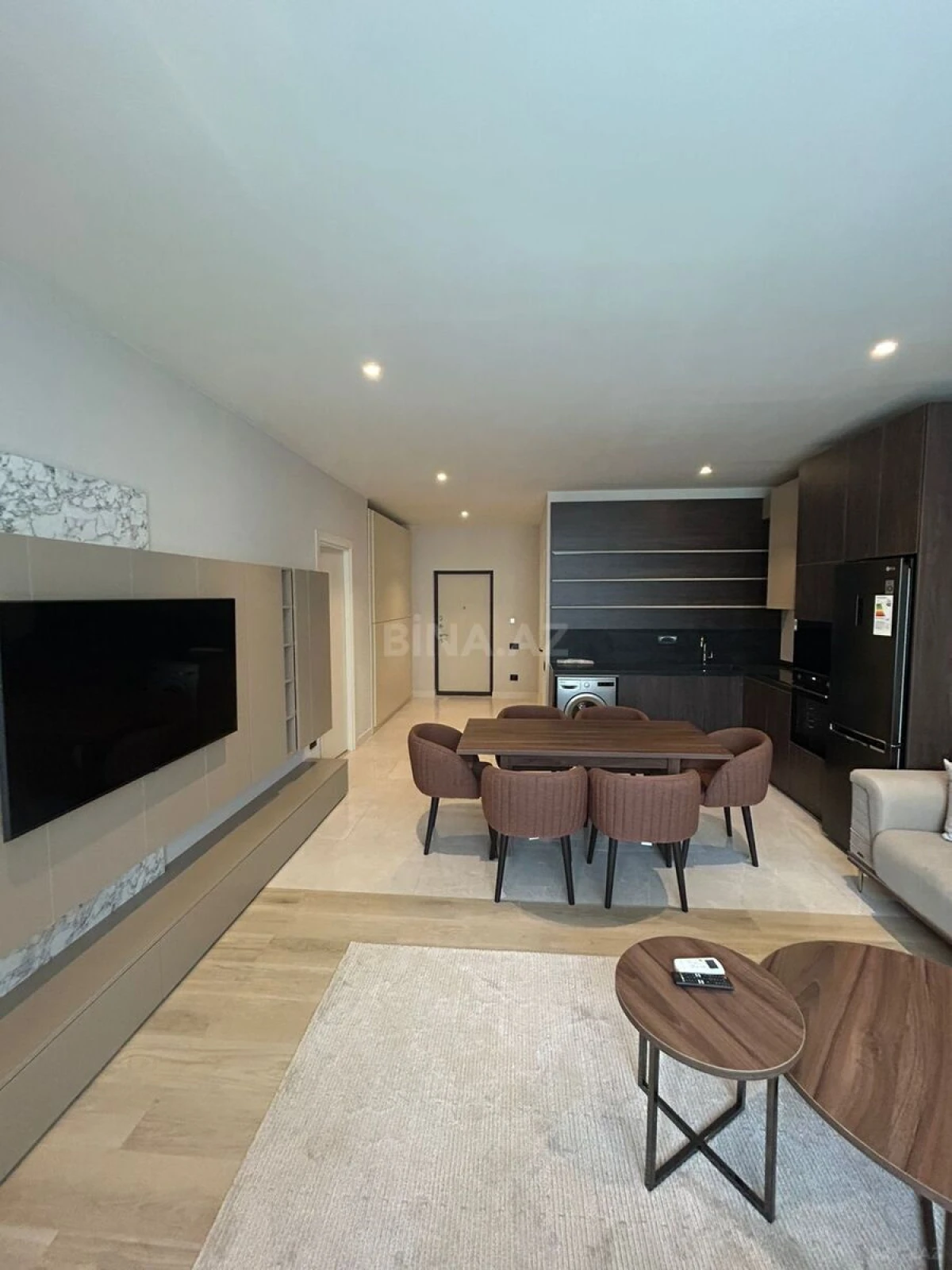 Kirayə verilir 2 otaqlı mənzil 95 m²