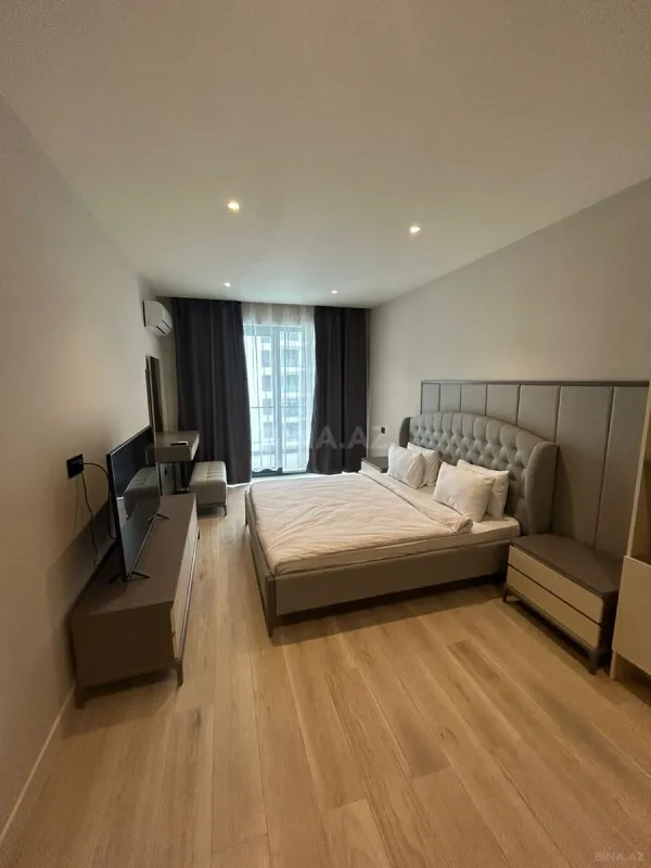 Kirayə verilir 2 otaqlı mənzil 95 m²