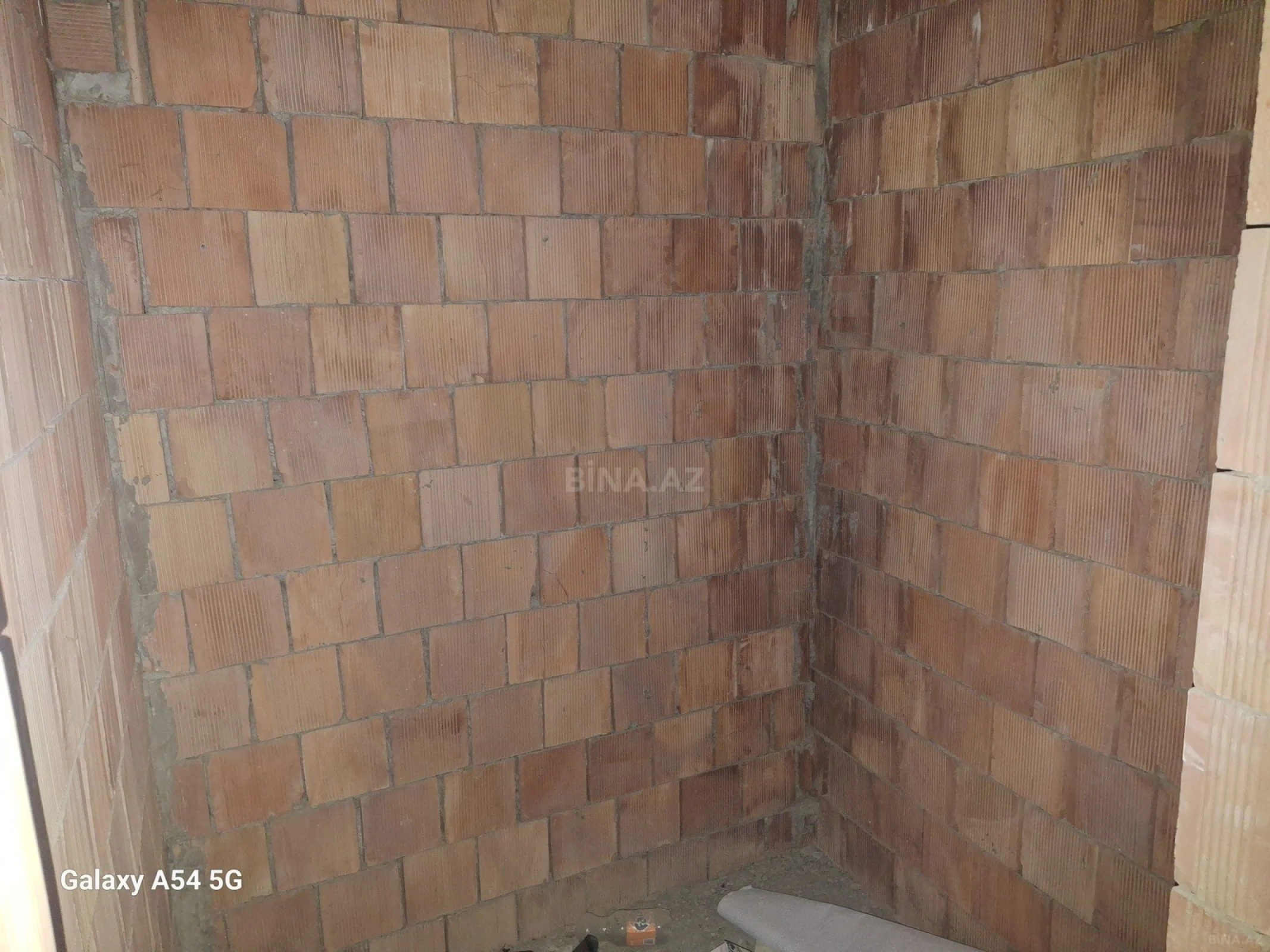 Satılır 1 otaqlı mənzil 50.3 m²